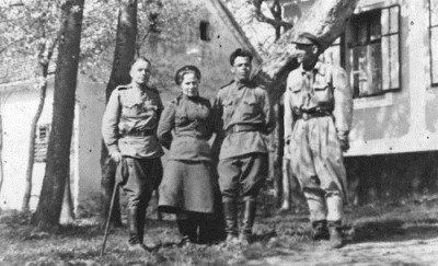 Захаров В. А., Недорезова Ю. И. Австрия, весна 1945 г.