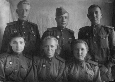 г. Калинин 19 июля 1945 год. В центре Язьков М. А.