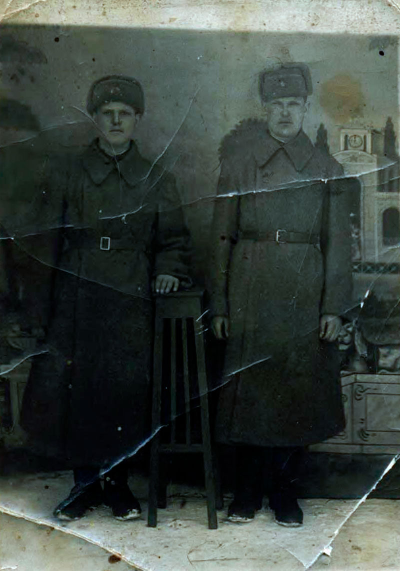 БульчихинГавриил с боевым другом Семеновым Дмитрием, датировано 1942 г.