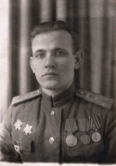 Жирнов Семён Владимирович 25 лет, фото датировано 15.02.1946 г. Прага