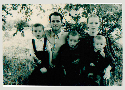 Семья Великосельских, 1957 г.