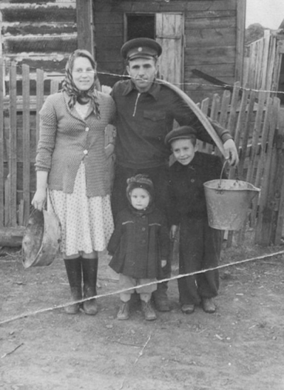 Василий Васильевич в кругу семьи