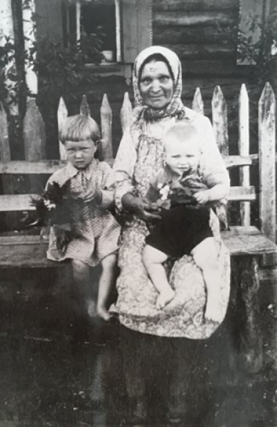 Алексей Смирнов с мамой