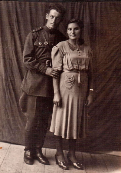 Бендич Николай Иосифович с женой Екатериной Васильевной,  23 сентября 1945 год