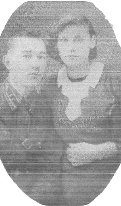 Георгий Ефимович с женой Нионилой Петровной. Омск 1937 год