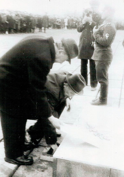Баташов И. Г. 1975 год. Открытие Мемориала в Юрге, закладка капсулы памяти