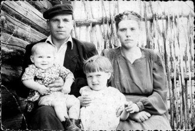 Маркидонова А.Г. с семьей
