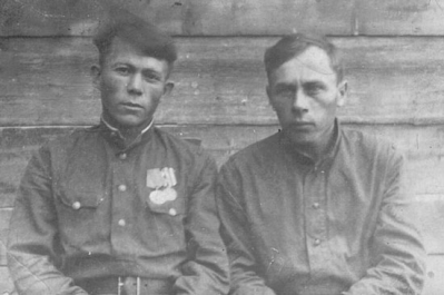 1946 г. 130 часть отдельного саперного батальона г. Градеково (10 км от границы с Китаем). Саттаров Б. В. и старшина Пушилин В.