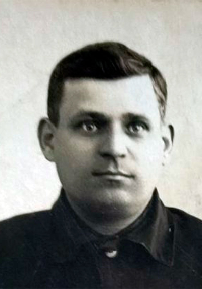 Асмолков Аверьян Сергеевич
