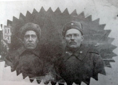 Блудов С.Н, (справа), фото 1943 г.