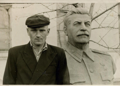 Фотография Кравцов Александр Сергеевич у АБК ш. Полысаевская, 1956 г.