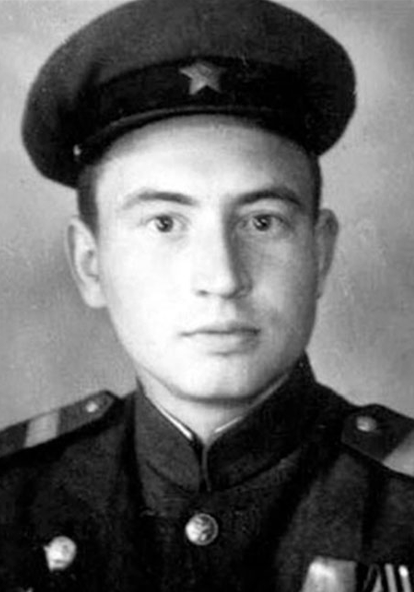 Асмолков Иван Сергеевич